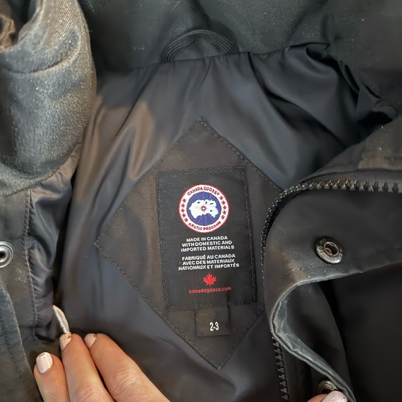 Canada Goose Black Insulated Jacket with Hood - Picture 2 of 6